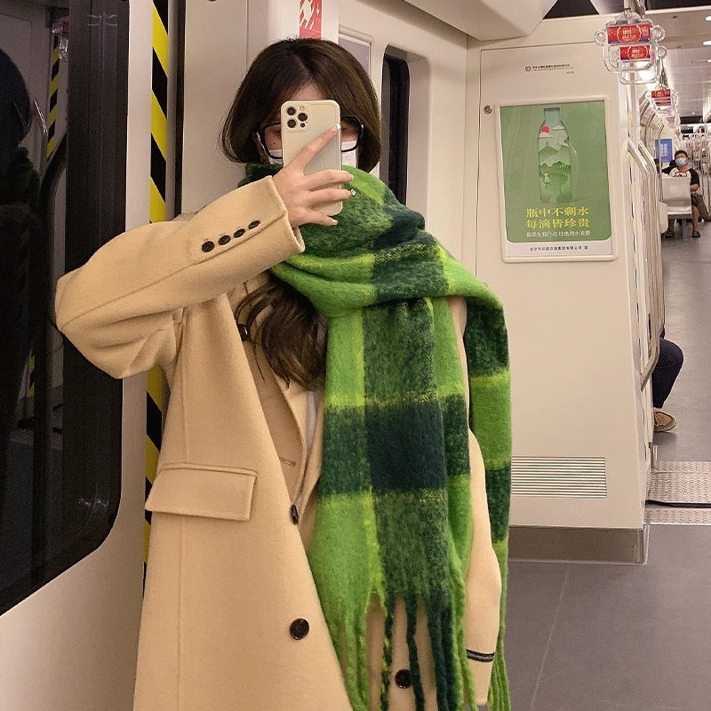 Green Big Mao Plaid Scarf Women's Autumn And Winter  Thickened Warm Atmosphere Fashionable Scarf