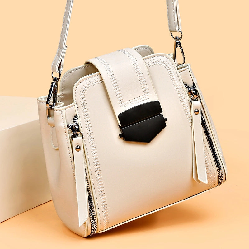 Women's Medium All Seasons Pu Leather Classic Style Handbag