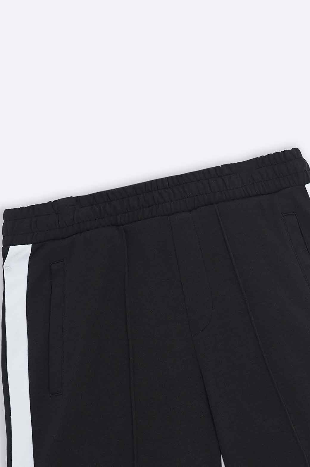 SHORTS WITH SIDE PANEL