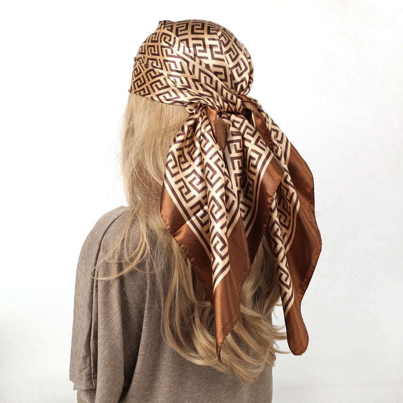 Unisex Casual Leopard Satin Printing And Dyeing Printing Dyeing Silk Scarf Kerchief Bandanas
