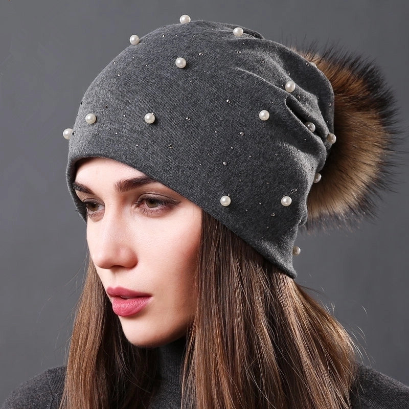 Women's Sweet Minimalist Solid Color Pom Poms Eaveless Beanie Hat