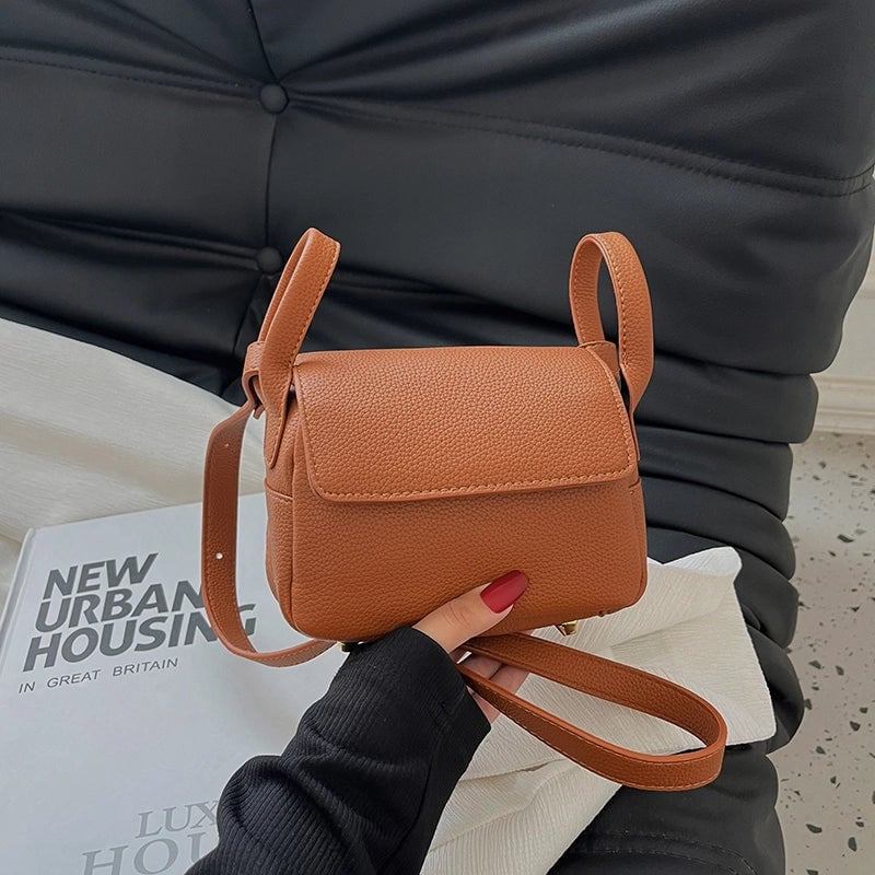 Women's All Seasons Pu Leather Solid Color Classic Style Sewing Thread Square Flip Cover Square Bag
