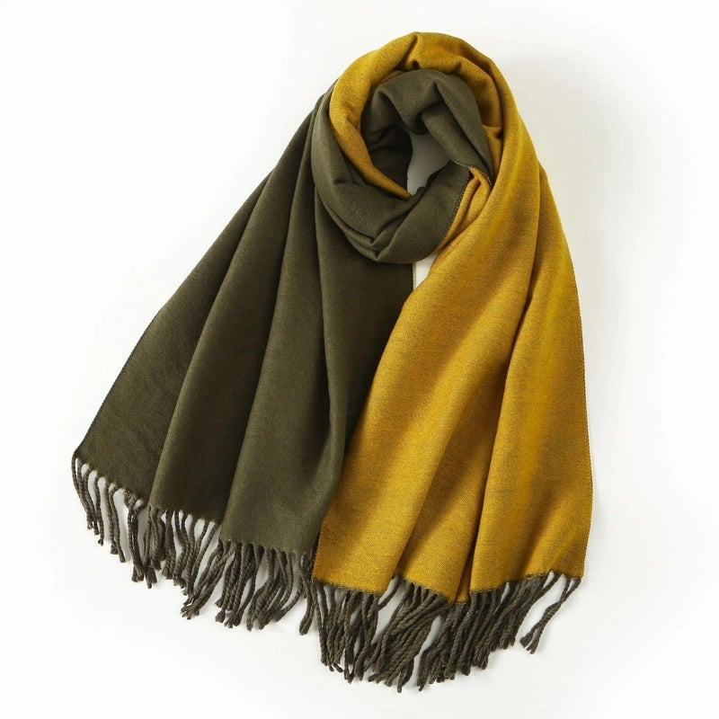 Women's Elegant Minimalist Color Block Imitation Dehaired Angora Tassel Scarf