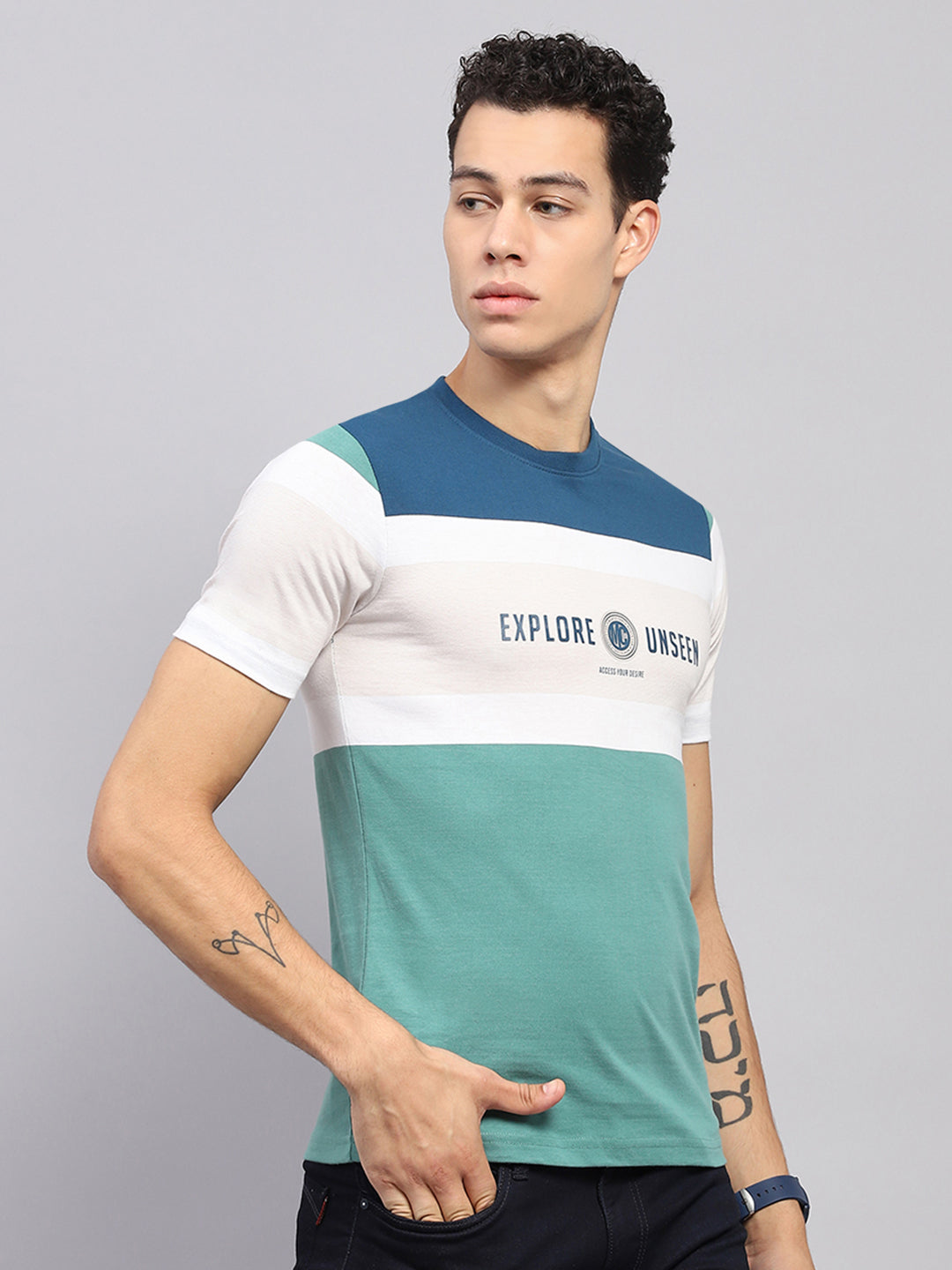 Men Blue & Green Stripe Round Neck Half Sleeve T-Shirt