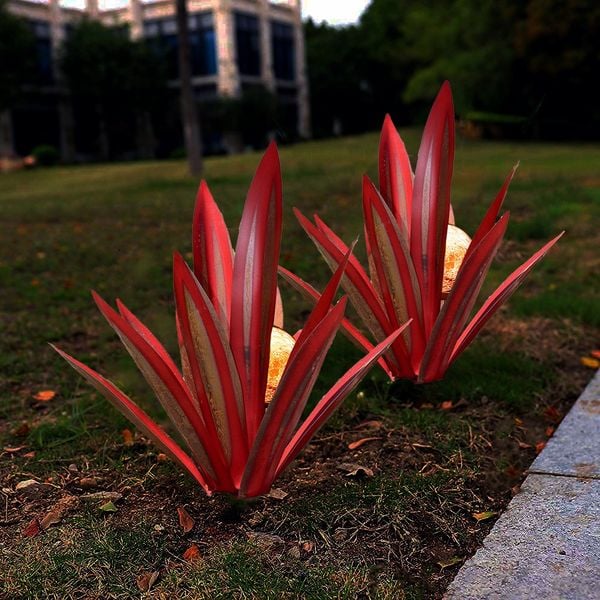 ROMOTION 49% OFF - 🌵Anti-rust Metal Led Tequila  Agave Plant-Perfect for garden