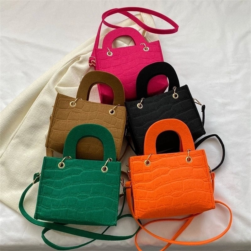 Women's Autumn Canvas Streetwear Handbag