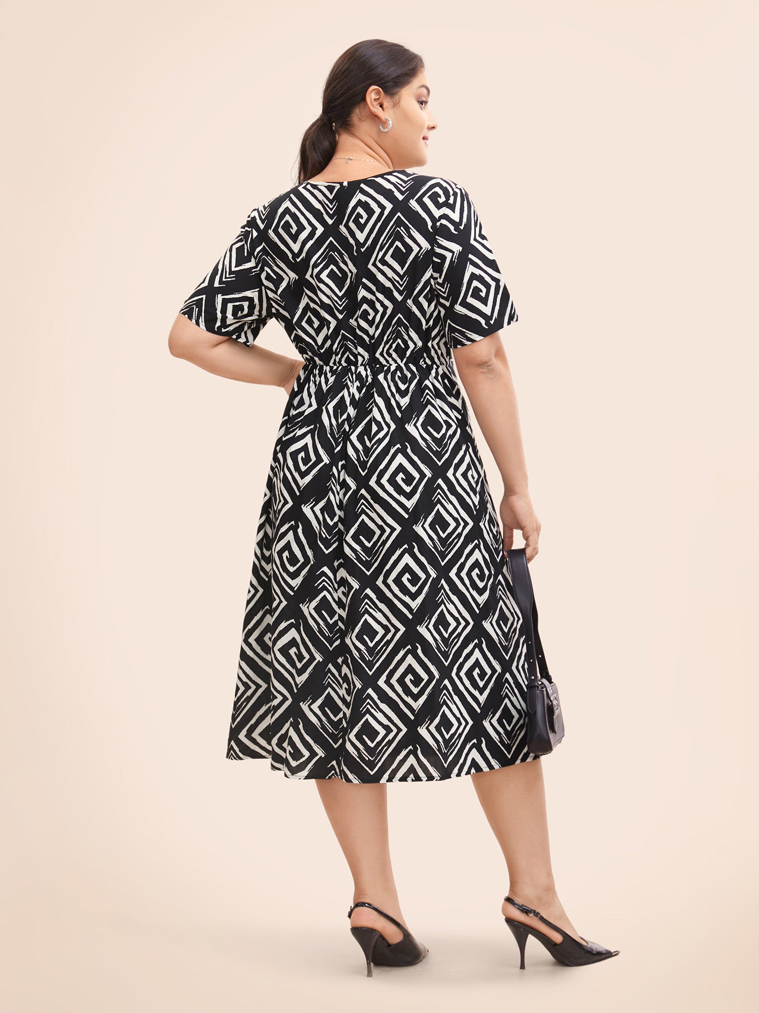 Geometric Twist Front Midi Dress