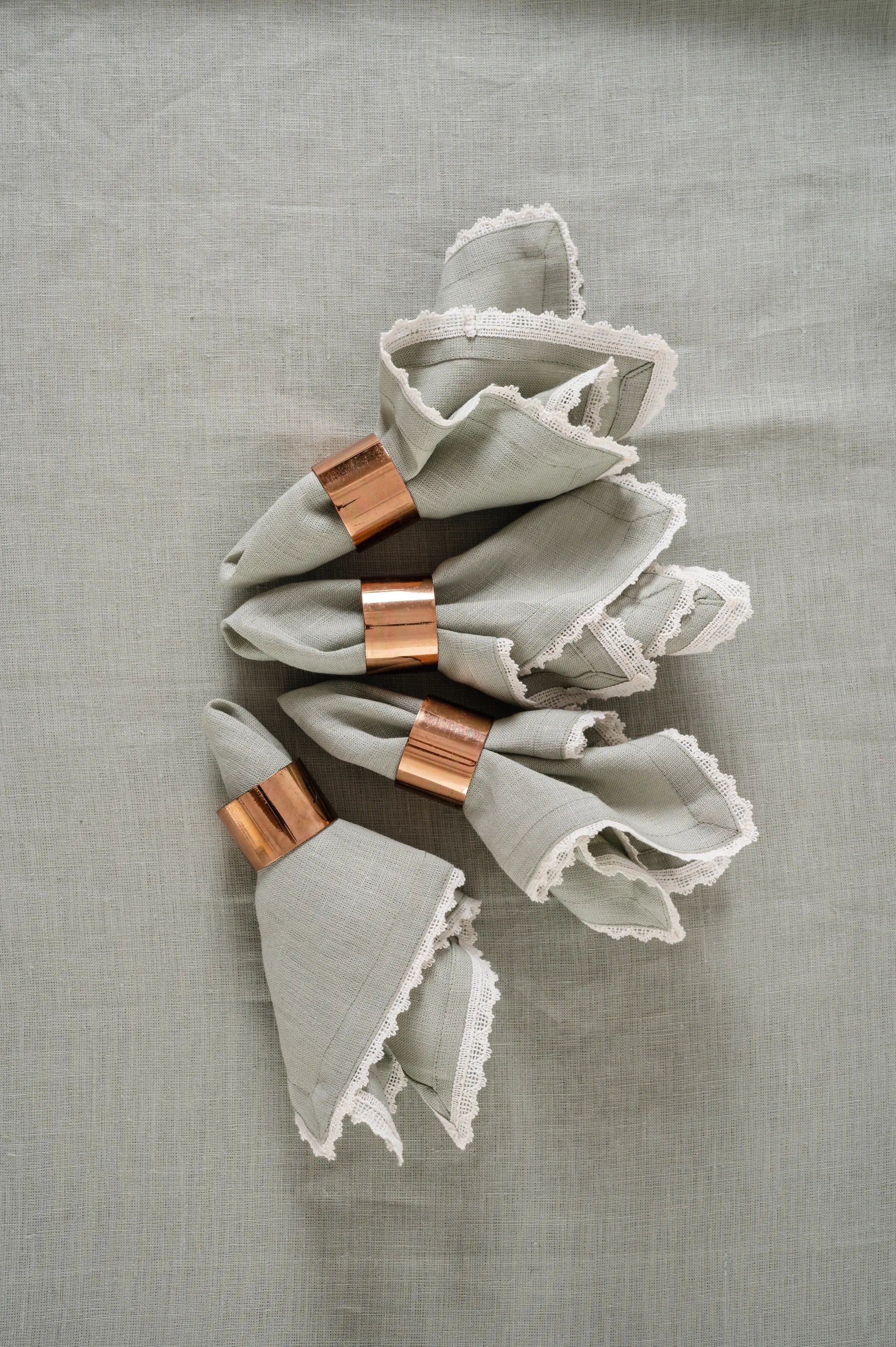 Linen Napkins With Lace Ends in Old English Green