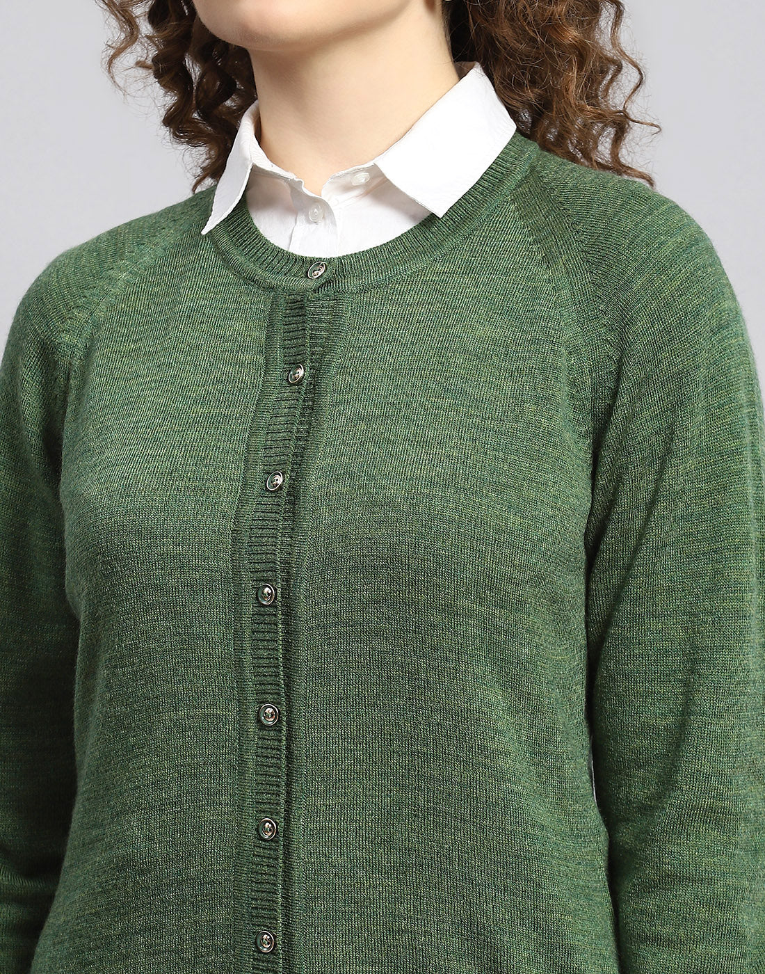 Women Green Solid Round Neck Full Sleeve Cardigan