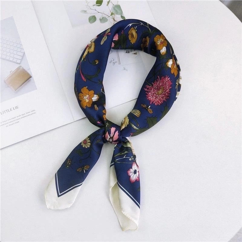 Ins Wind Ladies Wild Art Small Scarf