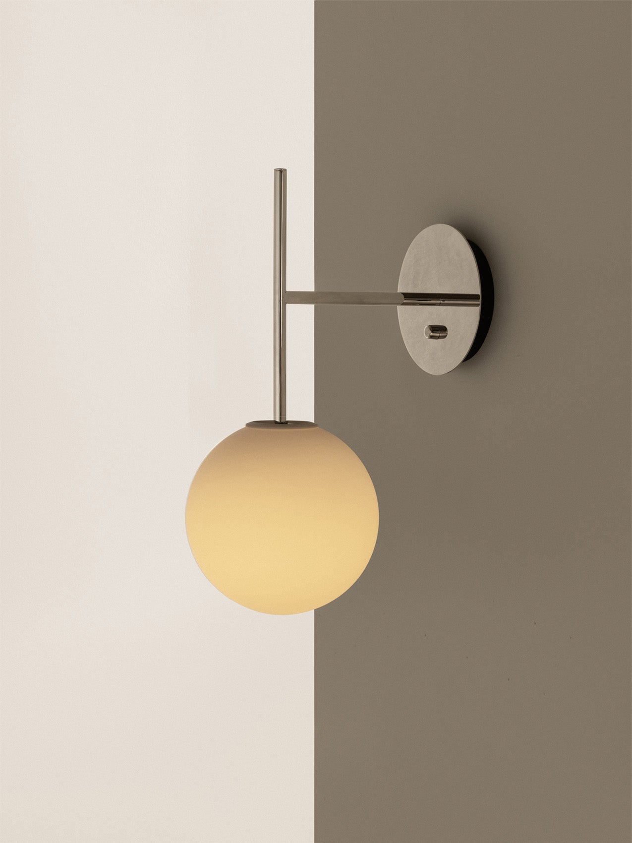 TR Bulb. Suspended Wall Lamp