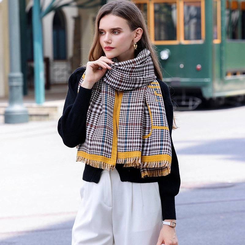 Women's Basic Retro Classic Style Plaid Polyester Tassel Scarf