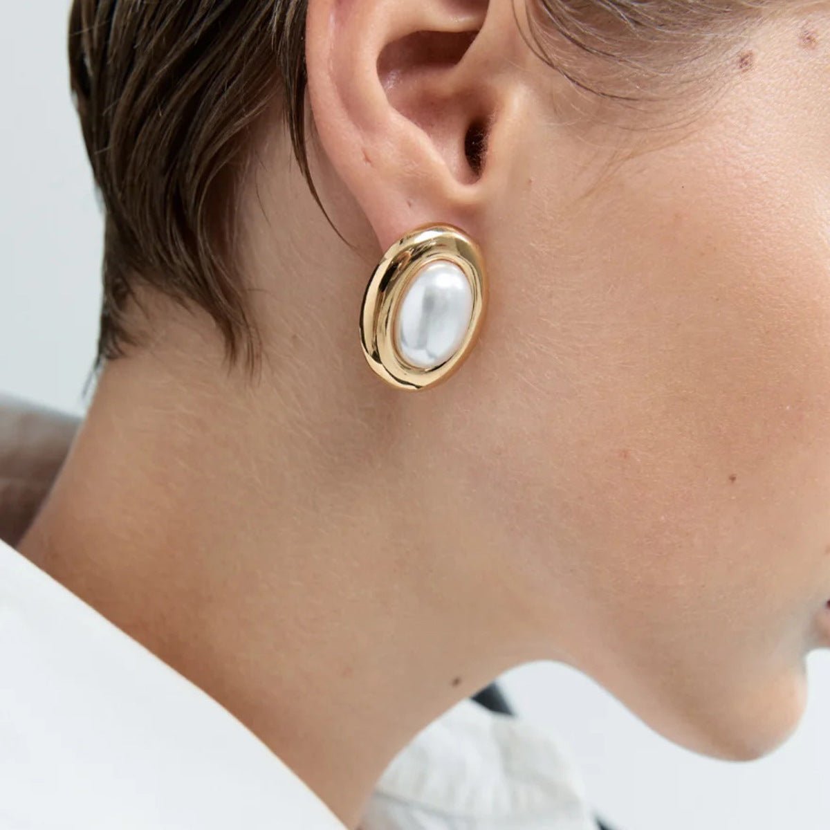 Stainless Steel Retro Pearl Earrings Female Earrings Earrings Titanium Steel
