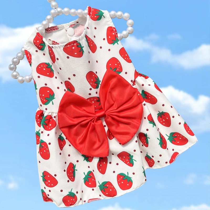 Cute Polyester Strawberry Bow Knot Pet Clothing
