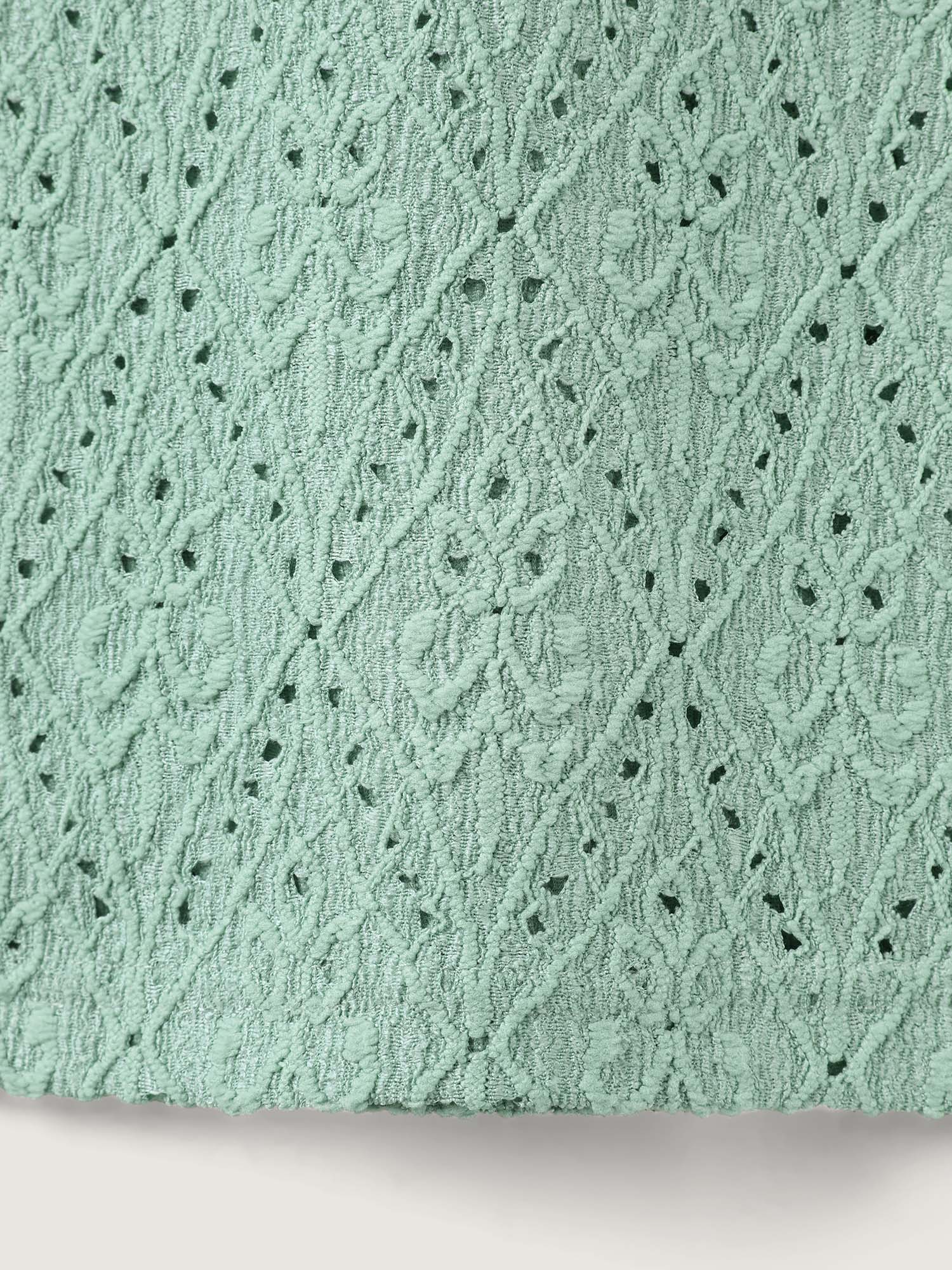 Textured Round Neck Solid Knit Top
