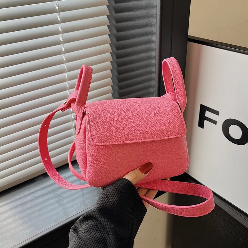 Women's All Seasons Pu Leather Solid Color Classic Style Sewing Thread Square Flip Cover Square Bag