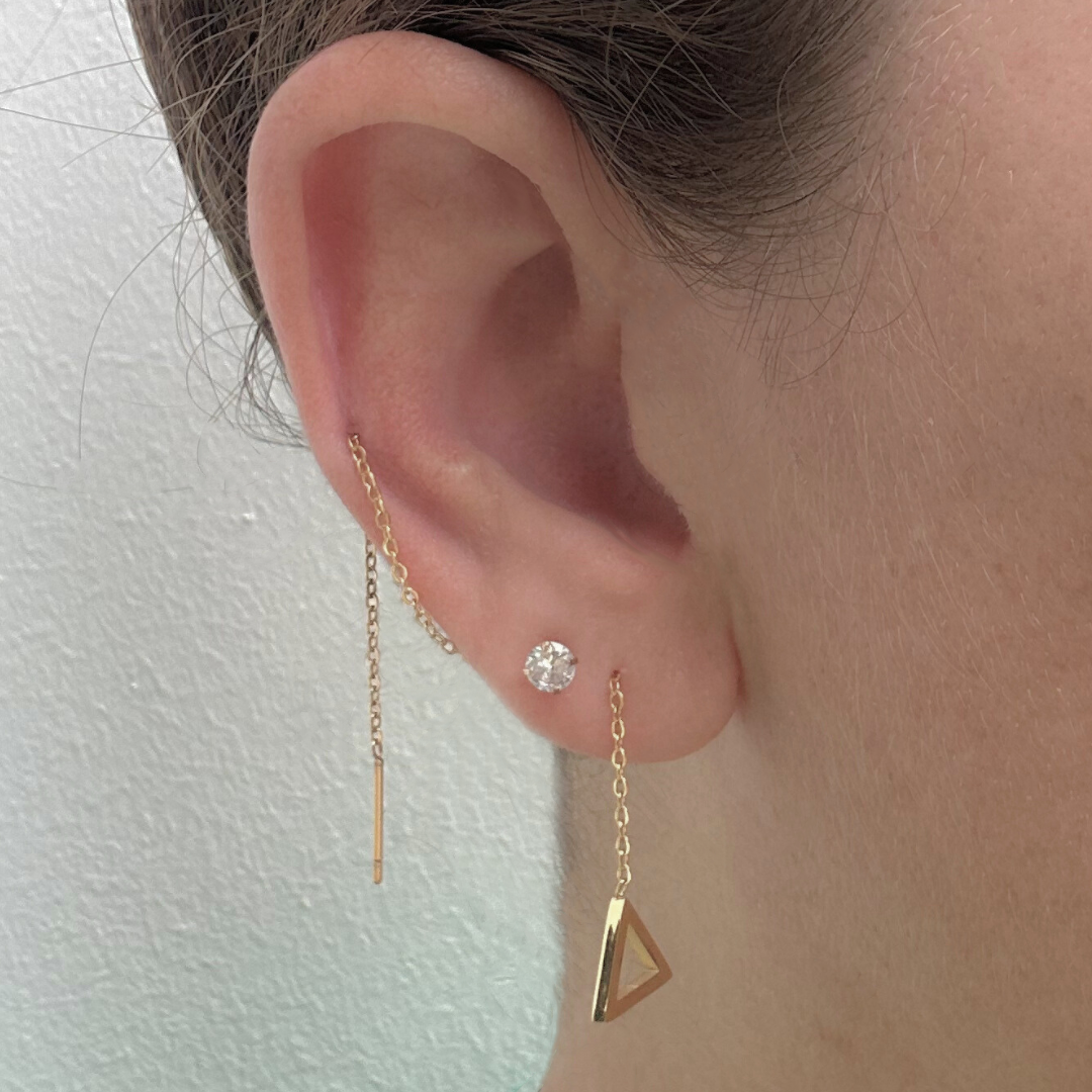 Thread through triangle chained stud - Silver