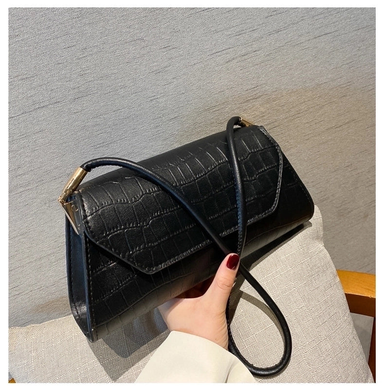 Women's Medium Pu Leather Solid Color Streetwear Square Magnetic Buckle Shoulder Bag