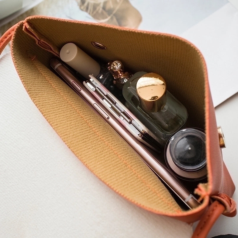 Women's All Seasons Pu Leather Solid Color Elegant Square Magnetic Buckle Square Bag