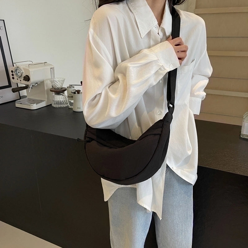 Women's Nylon Solid Color Classic Style Sewing Thread Zipper Underarm Bag