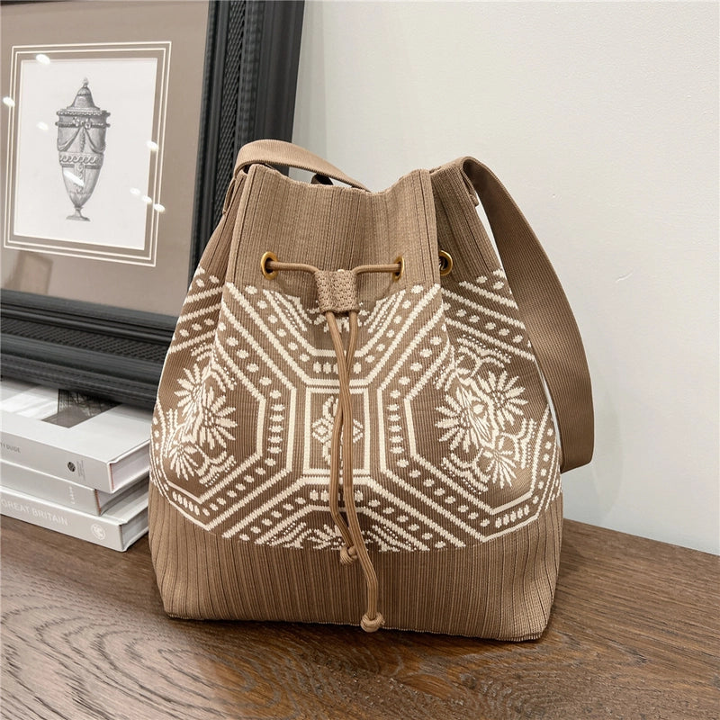 Women's Medium Knit Geometric Vintage Style Classic Style String Tote Bag