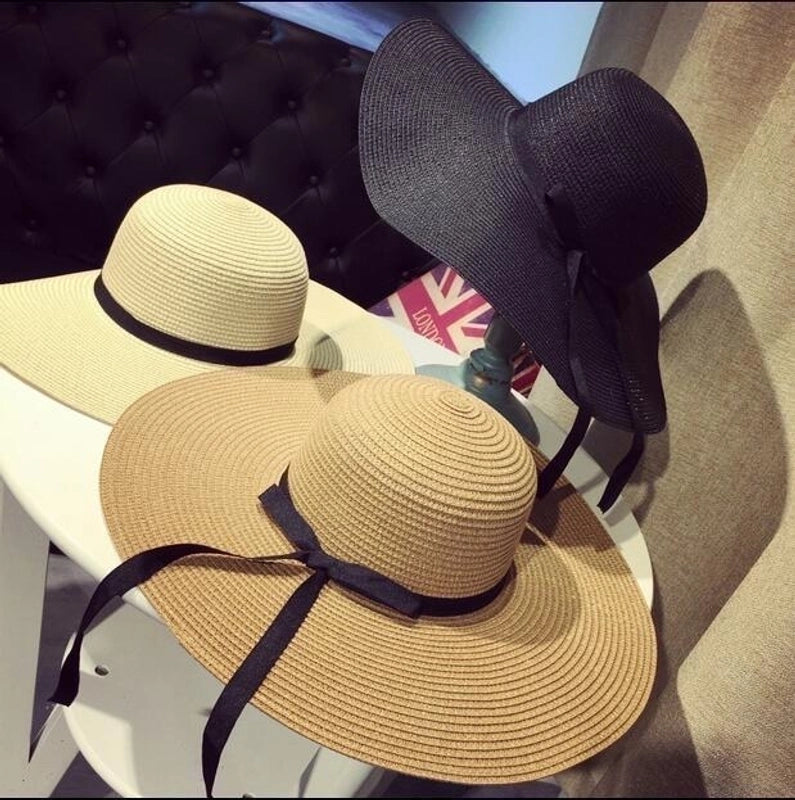 Foldable Beach Holiday Vacation With Straw Hat