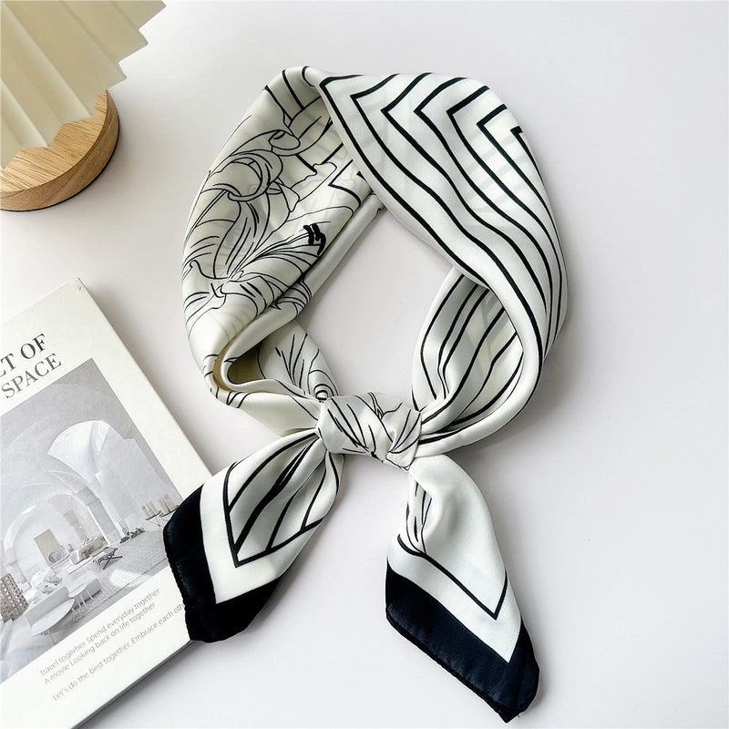 Women's Cartoon Style Cute Minimalist Printing Polyester Printing Silk Scarf