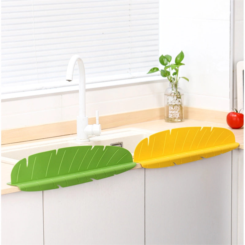 Kitchen Baffle No Punching Household Sink Washing Dishes Splash Anti-special Sucker Silicone