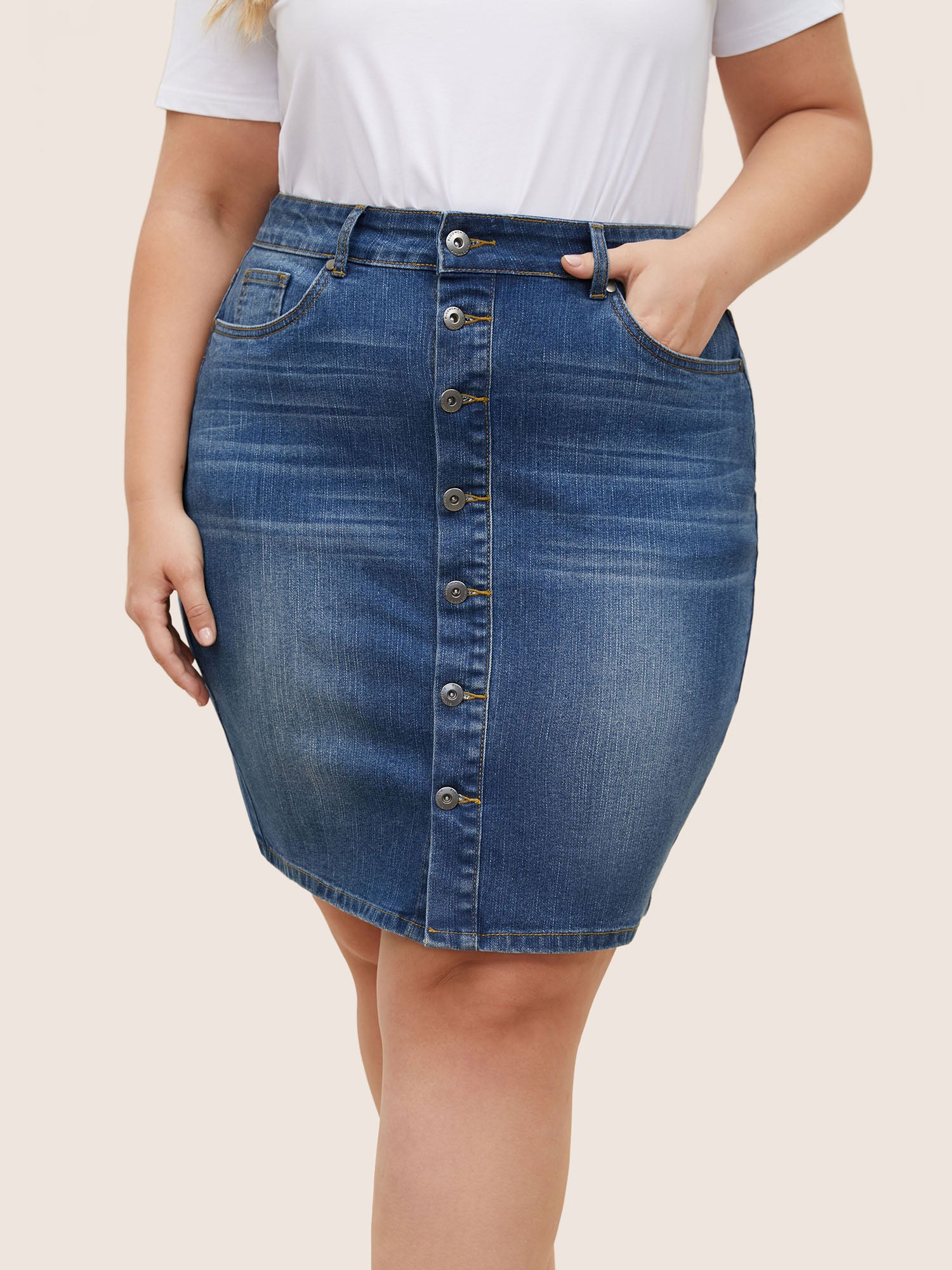 Dark Wash Button Detail Bodycon Denim Skirt