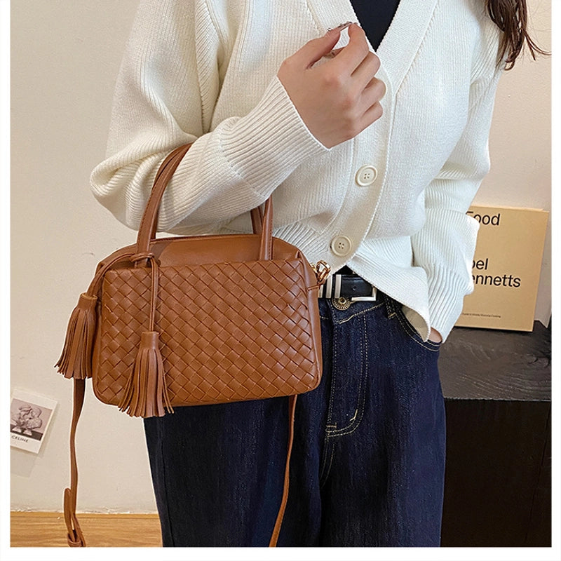 Women's Pu Leather Solid Color Basic Tassel Weave Square Zipper Handbag Crossbody Bag