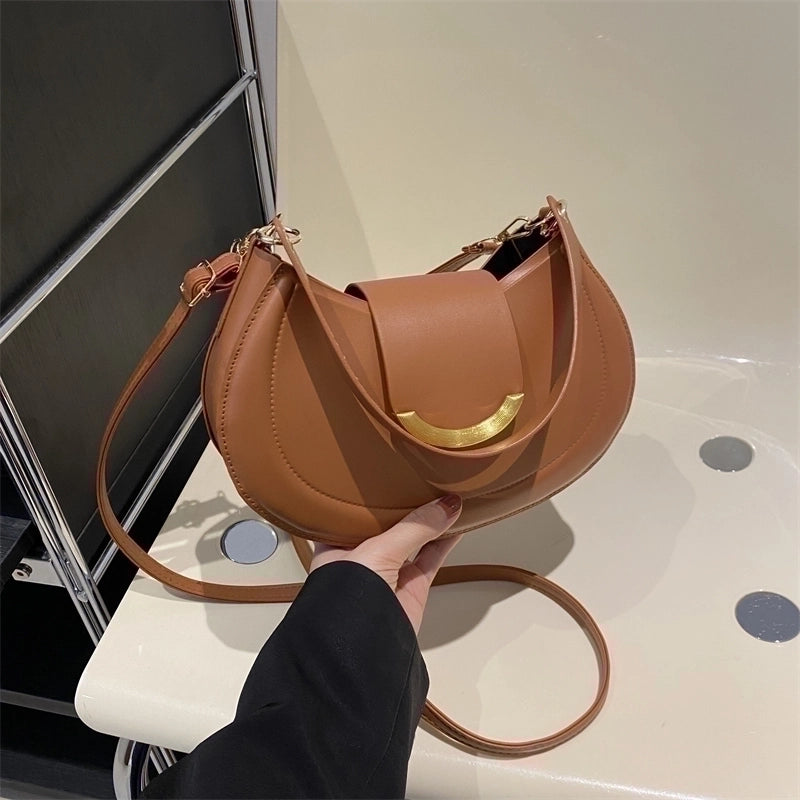 Women's Pu Leather Solid Color Vintage Style Classic Style Semicircle Buckle Shoulder Bag