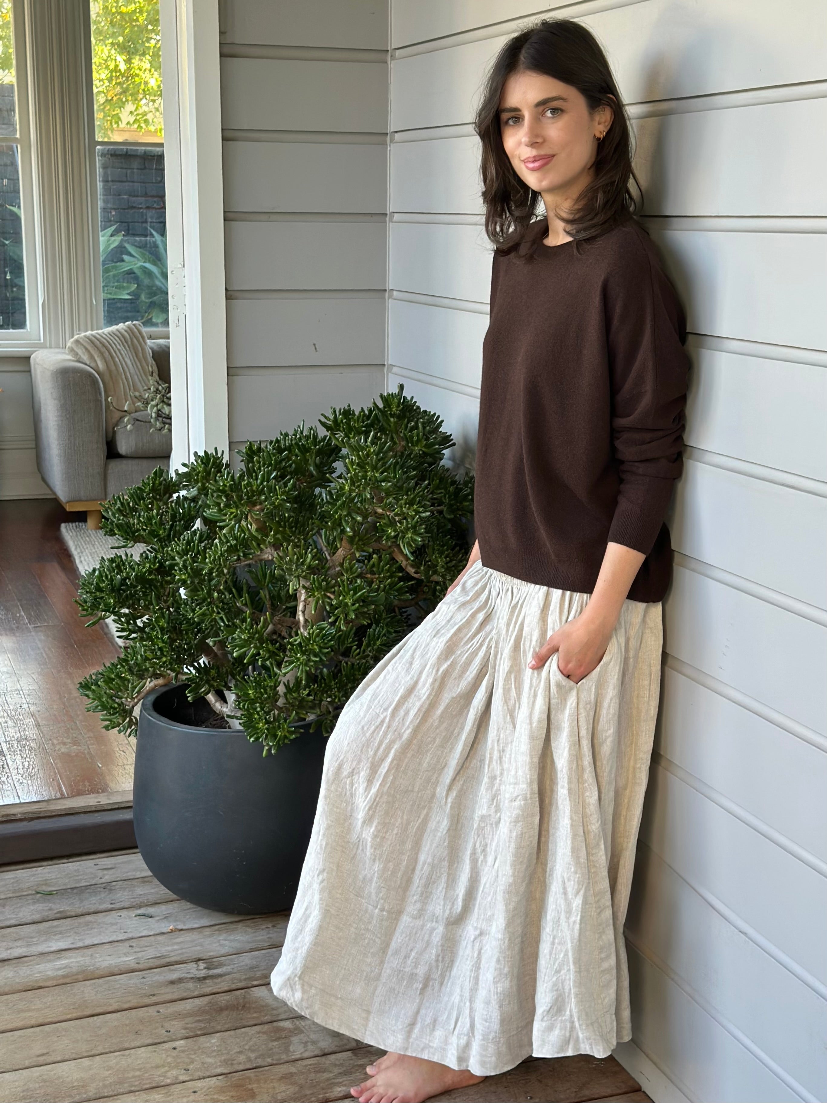 cassie crew neck knit  -chocolate cashmere
