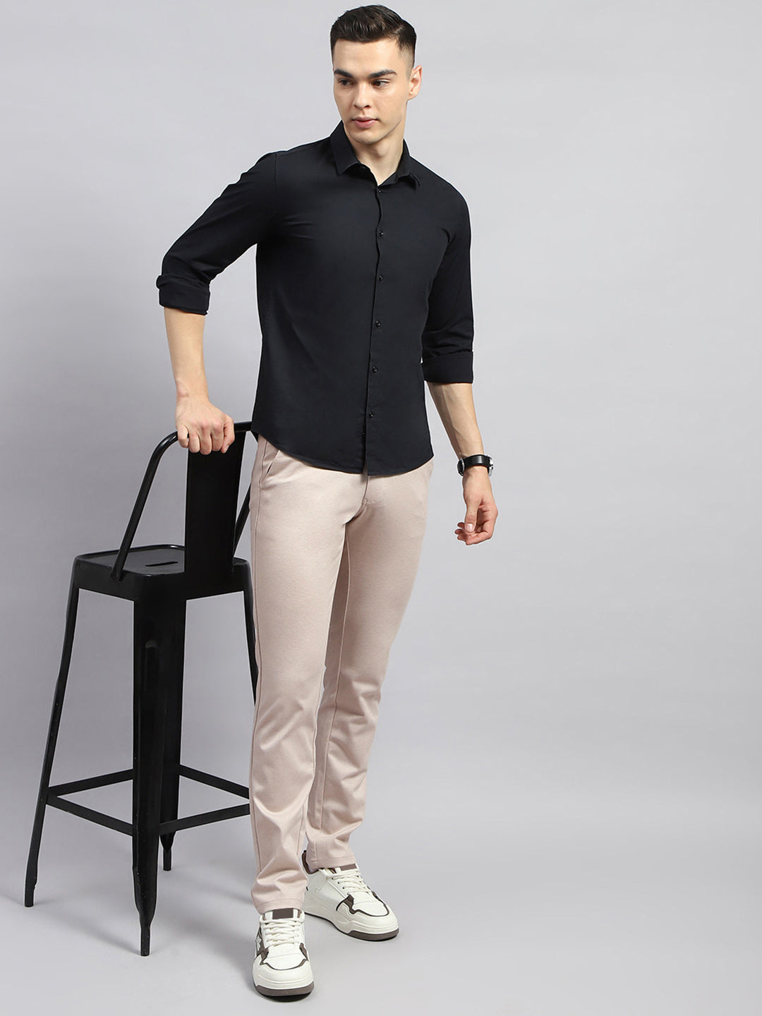 Men Beige Solid Regular Fit Trouser