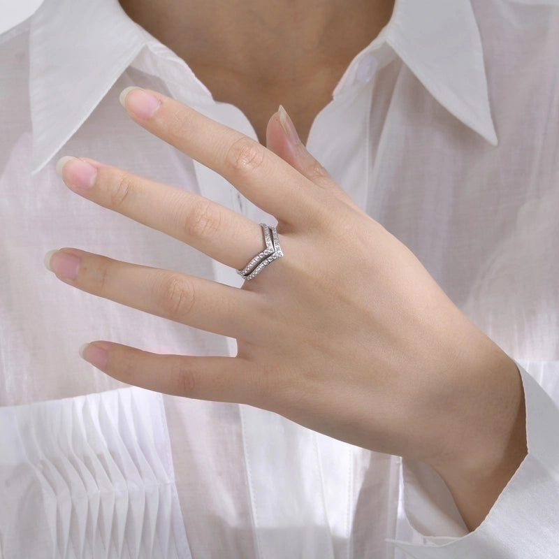 Fashion V Shape 304 Stainless Steel Zircon Inlay Stainless Steel Rings