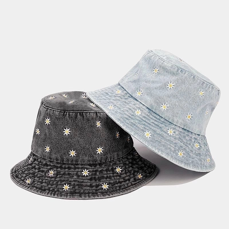 Women's Casual Minimalist Flower Embroidery Curved Eaves Bucket Hat