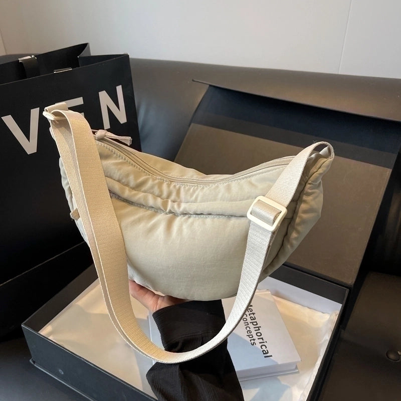 Women's Nylon Solid Color Classic Style Sewing Thread Zipper Underarm Bag