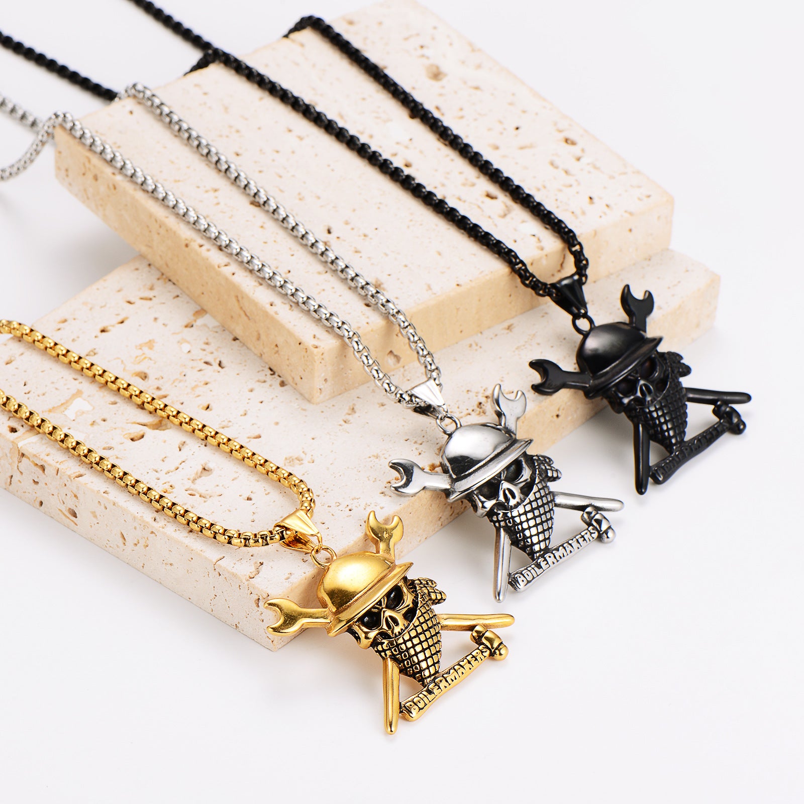 Aml Stainless Steel All-Match Skull Pirate Hat Pendant Necklace For Men And Women Hip-Hop Personality