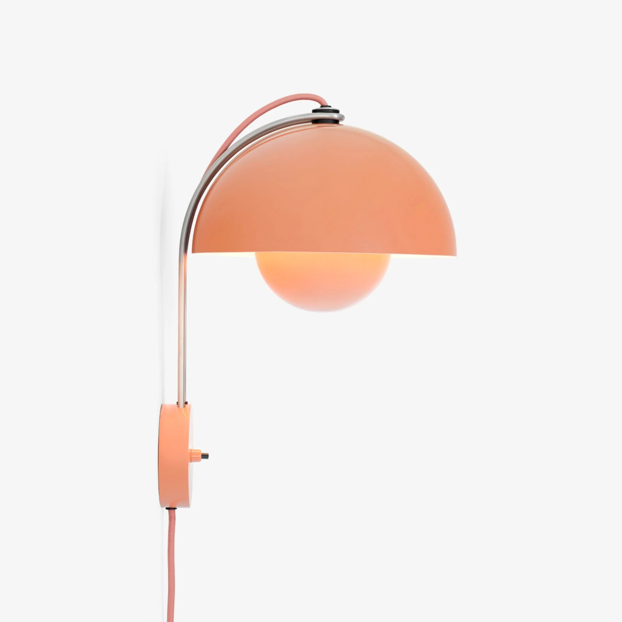 Tradition VP8 Flowerpot Wall Lamp