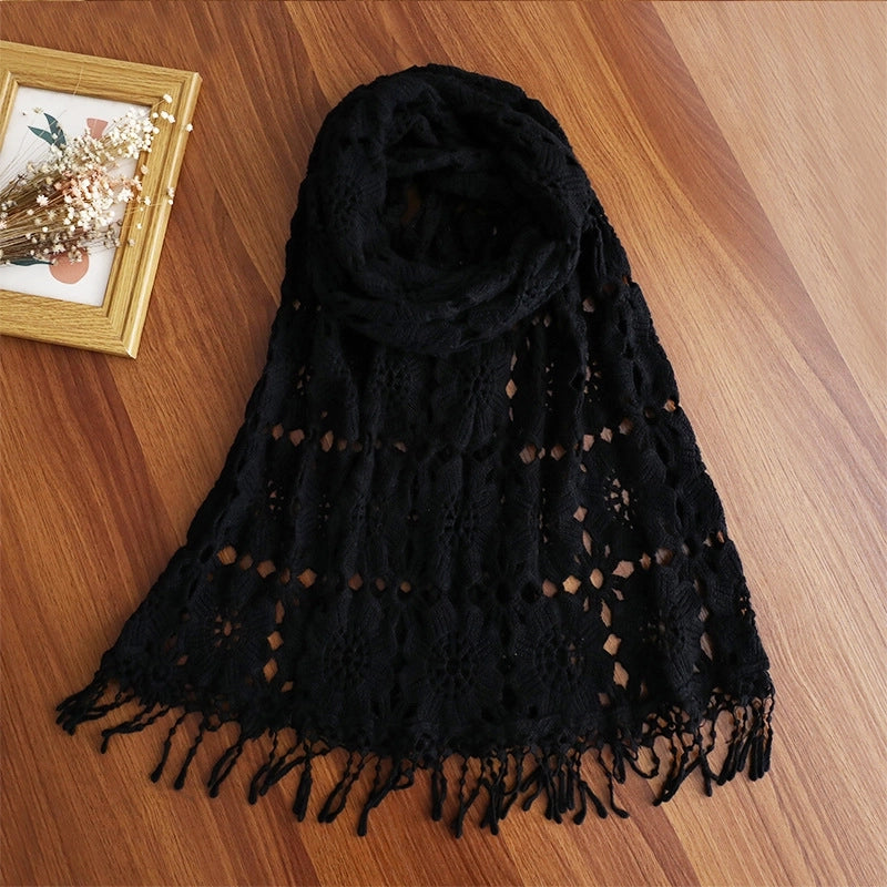 Autumn New Vintage Knitted Cotton Vintage Artistic Crochet Hollow Tassel Design Age-reducing Long Scarf For Women