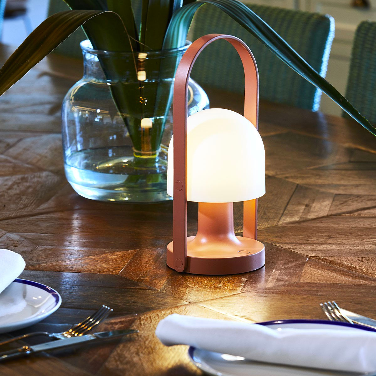 Marset Follow Me Rechargeable Lamp . Pink