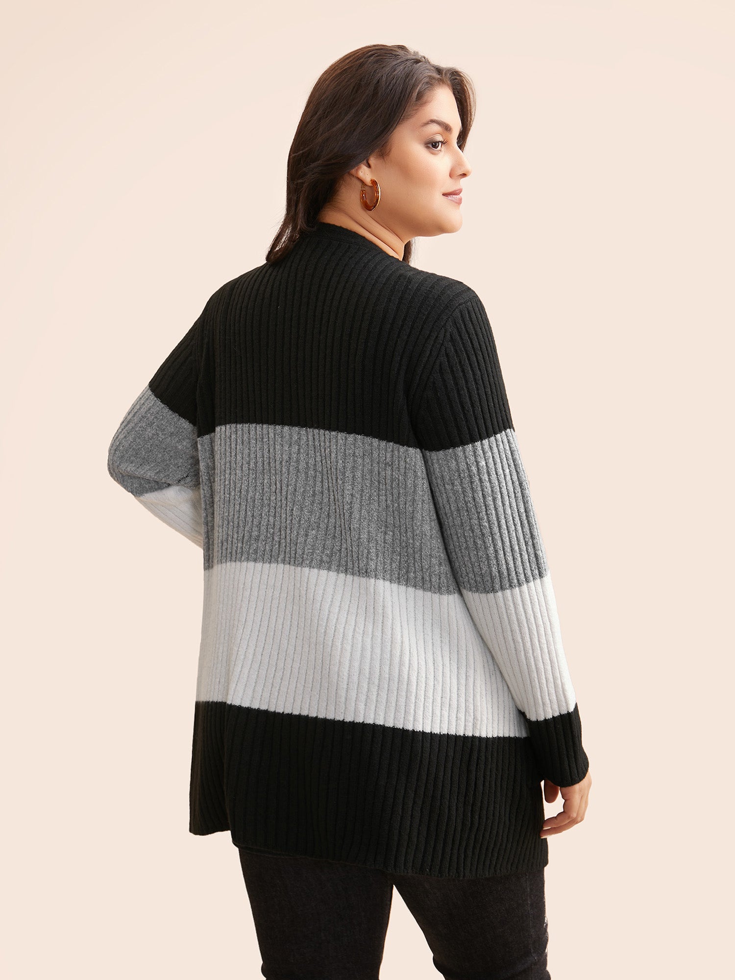 Colorblock Contrast Patched Pocket Cardigan