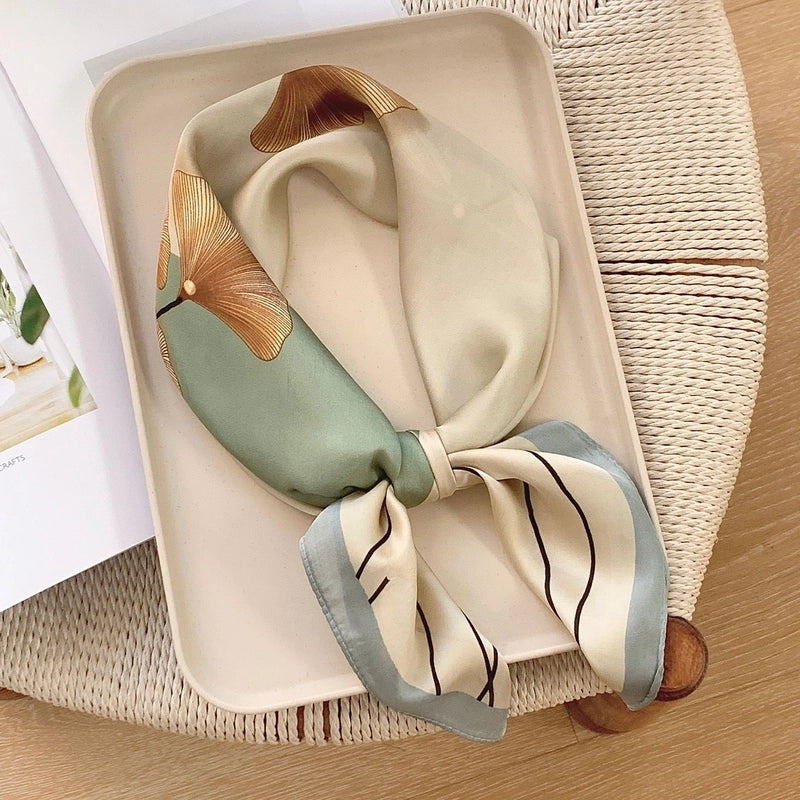 Women's Elegant Business Color Block Ginkgo Leaf Polyester Printing Silk Scarves
