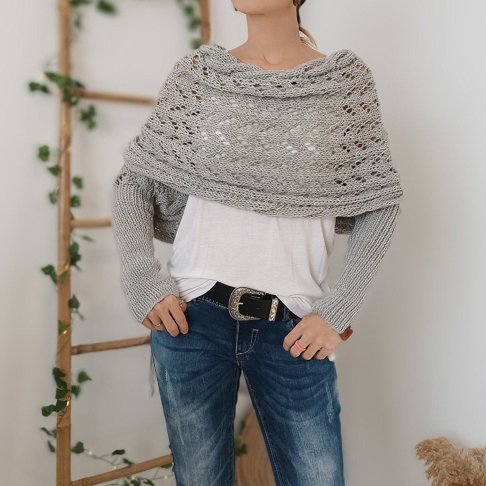 🥰HOT SALE🥰Women's Knitted Cut-Out Shawl Poncho Wrap