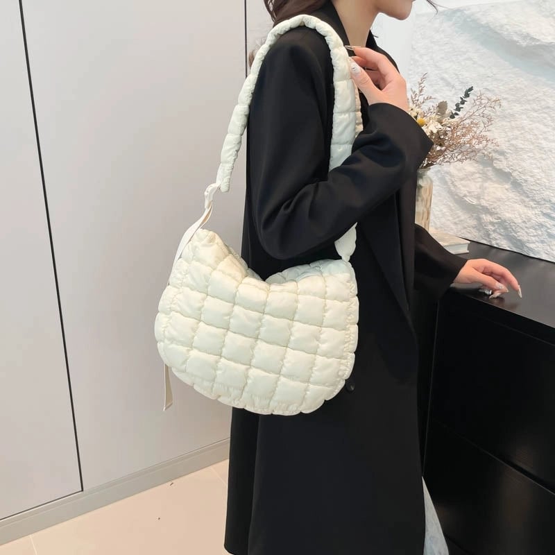 Women's Medium Nylon Embroidery Thread Vintage Style Classic Style Sewing Thread Square Zipper Cloud Shape Bag