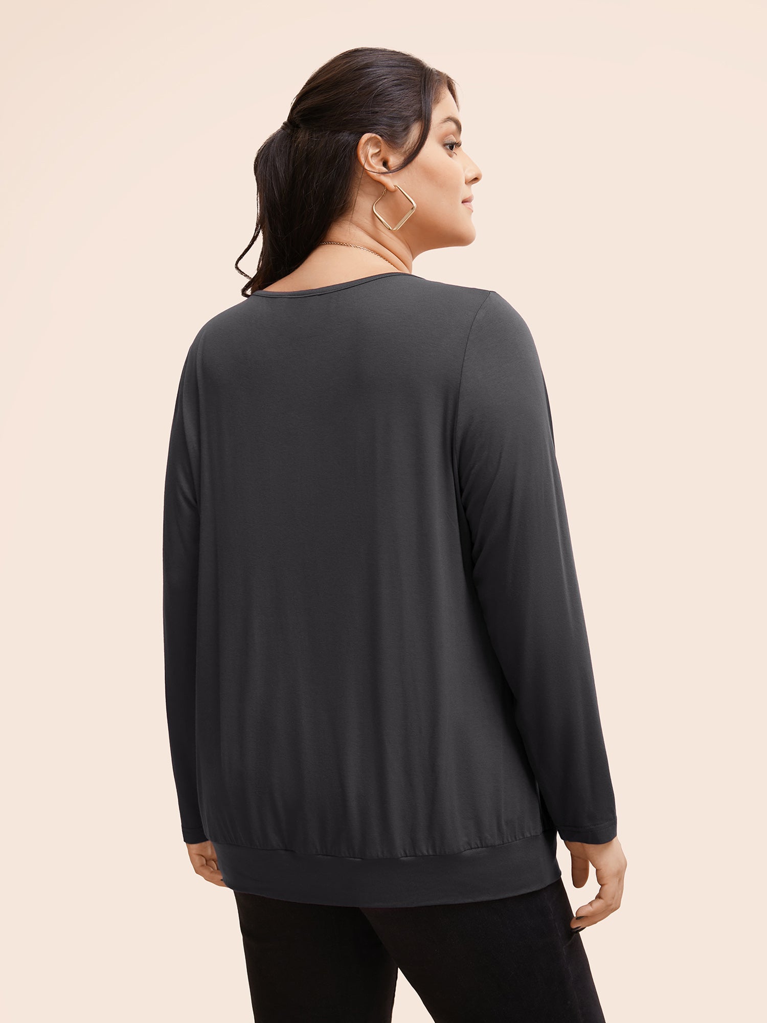 Plain Pleated Round Neck T-shirt