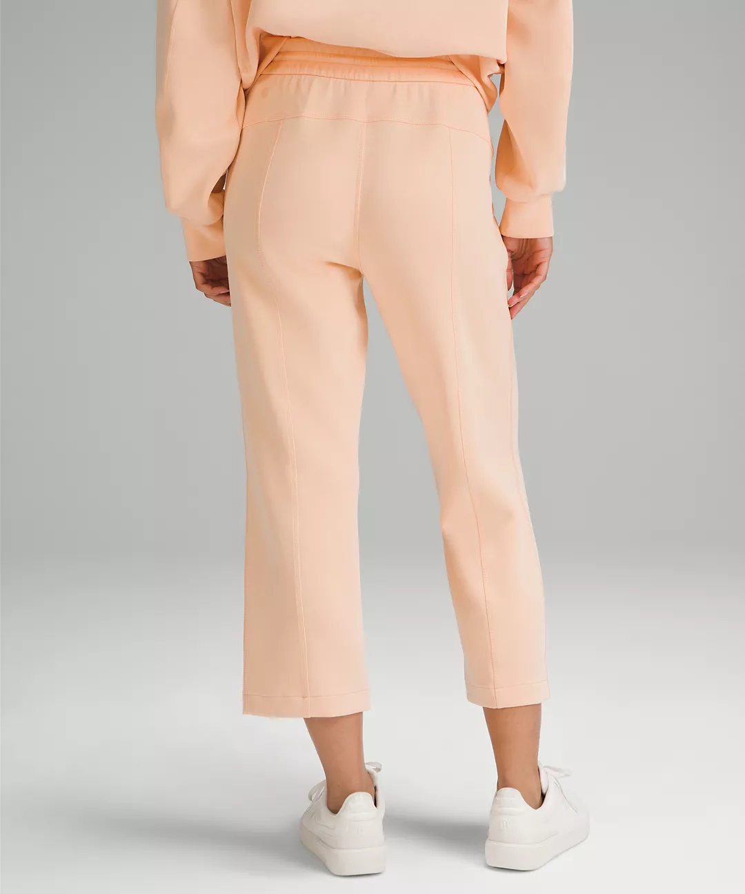 Softstreme High-Rise Straight-Leg Cropped Pant