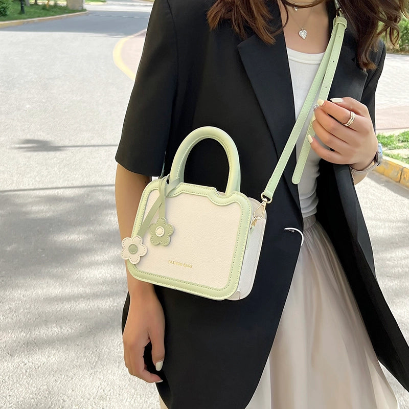 Women's Medium Pu Leather Color Block Cute Classic Style Sewing Thread Zipper Crossbody Bag