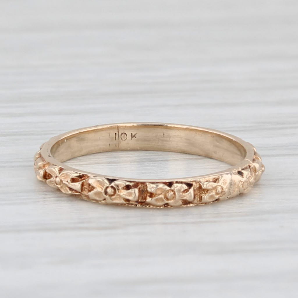 Vintage Floral Baby Ring 10k Yellow Gold Less than Size 1 Band