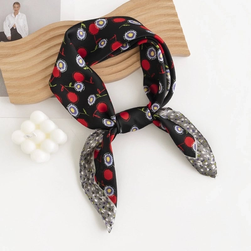 Women's Sweet Flower Polyester Silk Scarf