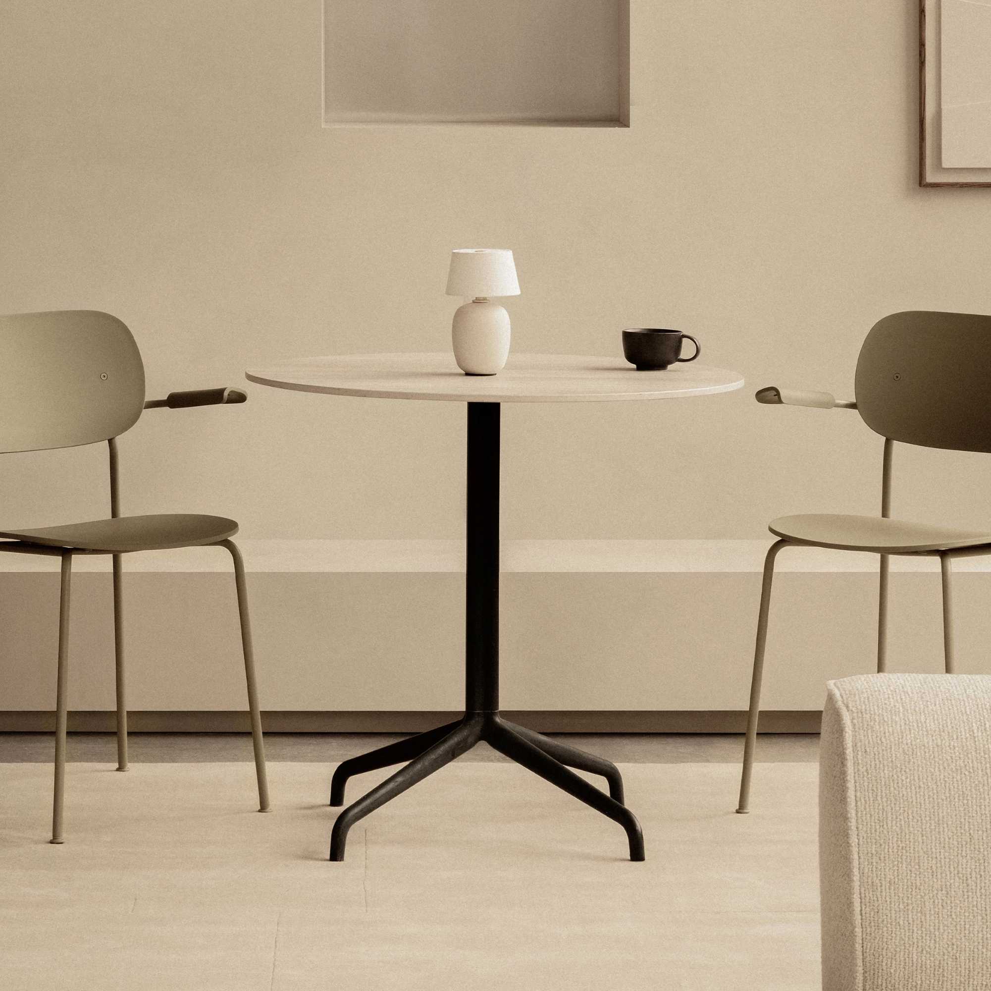 Torso portable table lamp. Sand